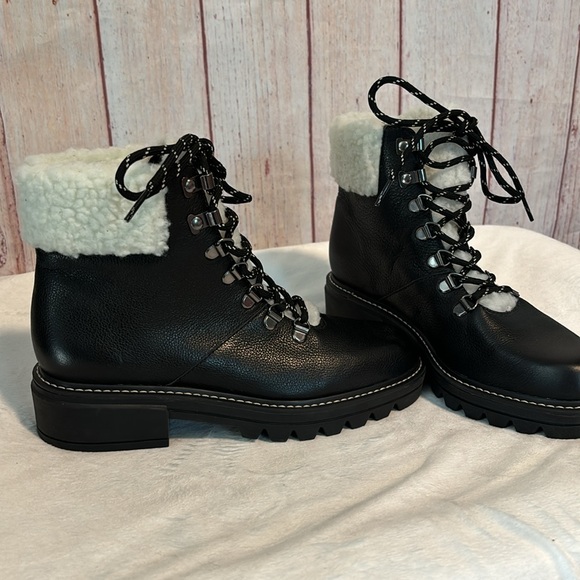 NWOT Bernardo Dash Faux Shearling Boot - Picture 4 of 9